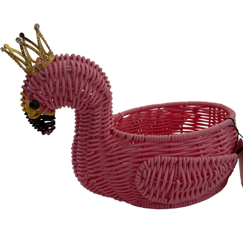 Pink Flamingo Resin Wicker Basket With Tiara. Sun & Bliss by Ciroa NWT